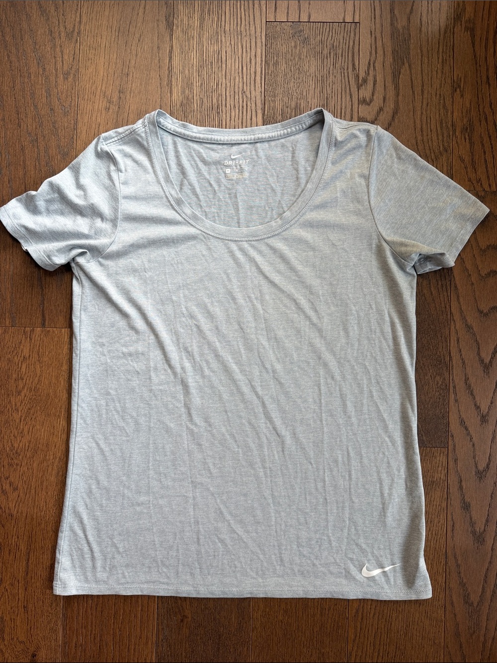Nike Women’s Light Blue Scoop Neck Performance Tee
